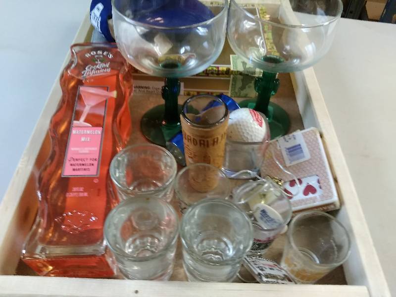 Bar Lot