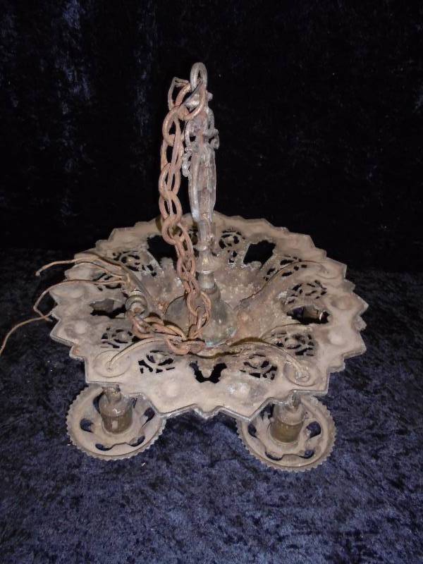 lot 7 image: Ornate Metal Hanging Light