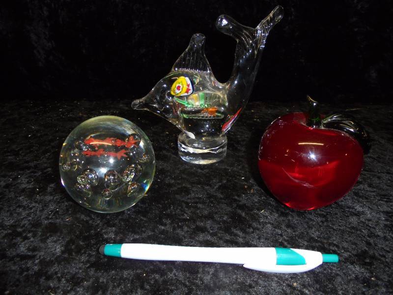 lot 23 image: Lot - Glass Paper Weights