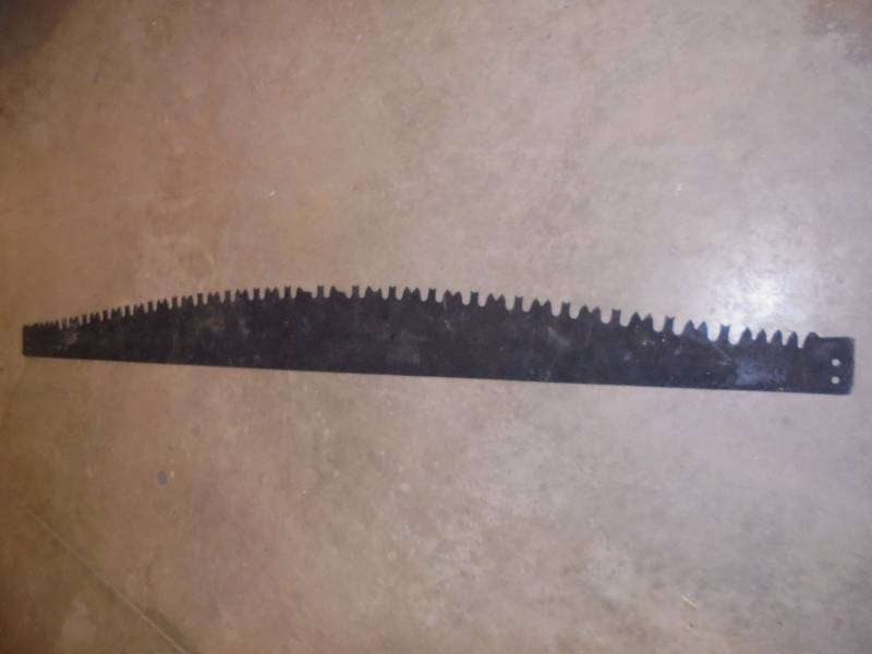 lot 29 image: Large Saw - 72