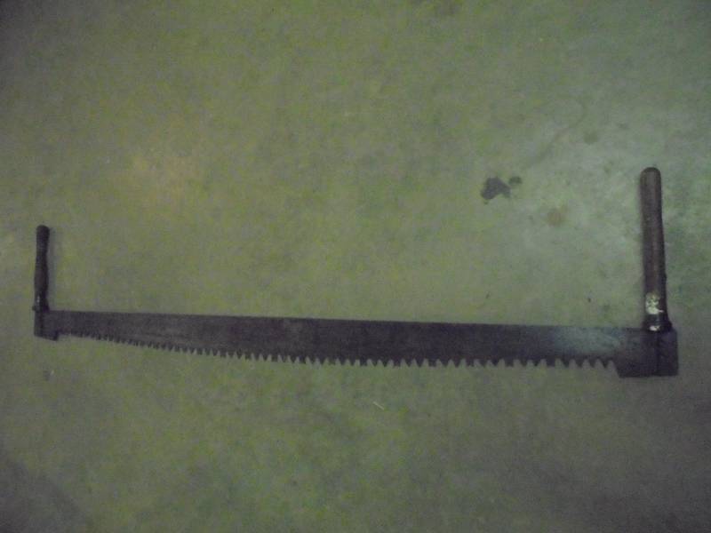 lot 30 image: Large Saw - 66