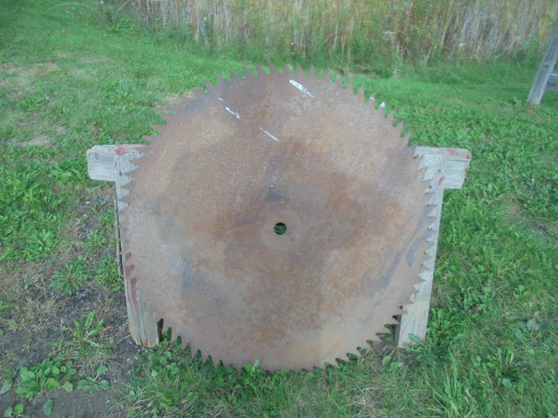 lot 38 image: Large Saw Blade - 35