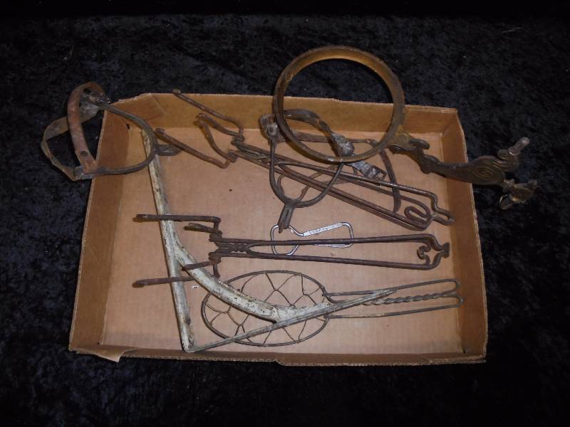 lot 46 image: Lot - Spurs, Metal Bracket, etc