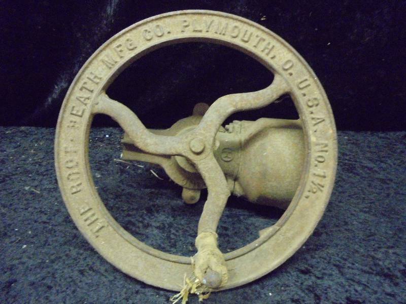 lot 64 image: Korn King Crank No 1 12