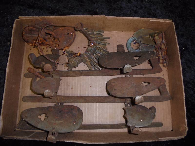 lot 68 image: Lot - Vinage Skates, Keys, etc