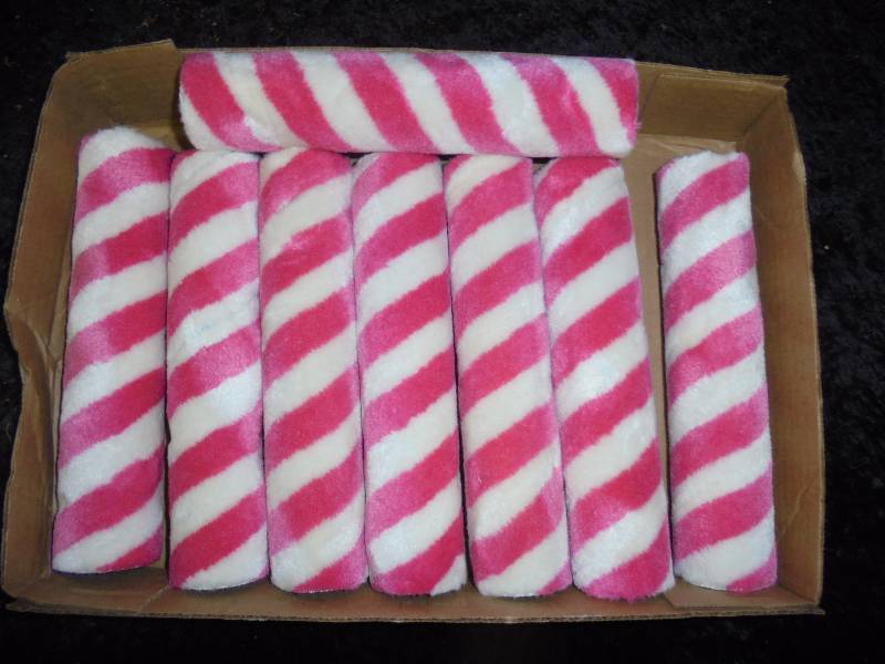 lot 79 image: Lot - Paint Rollers - RedWhite