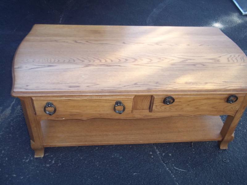 Coffee table 49x 24 x 19