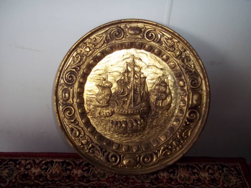 Tin dcor plate 18 diameter