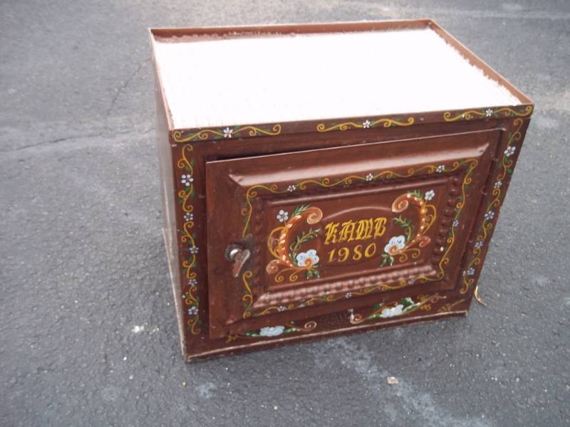 Rosemalling tin 2 shelf cabinet 16 x 11 x 14