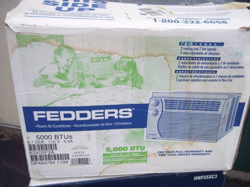 5,000 BTU air conditioner in box
