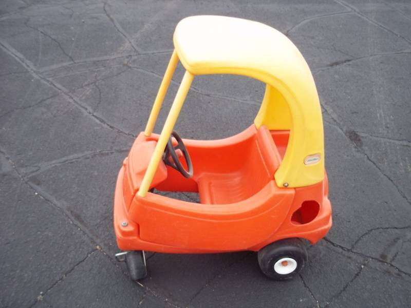 Little Tikes car