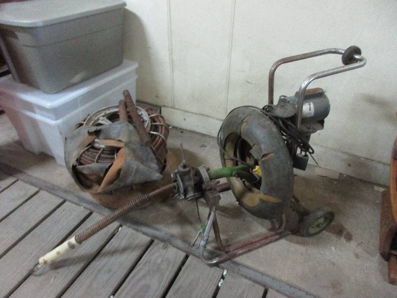 lot 7 image: Drain Cleaner