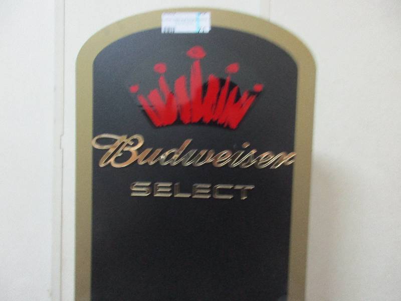 lot 71 image: Budweiser select shelf