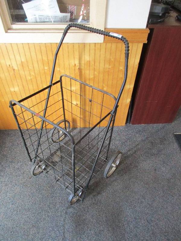 lot 116 image: 4 wheel folding basketcart