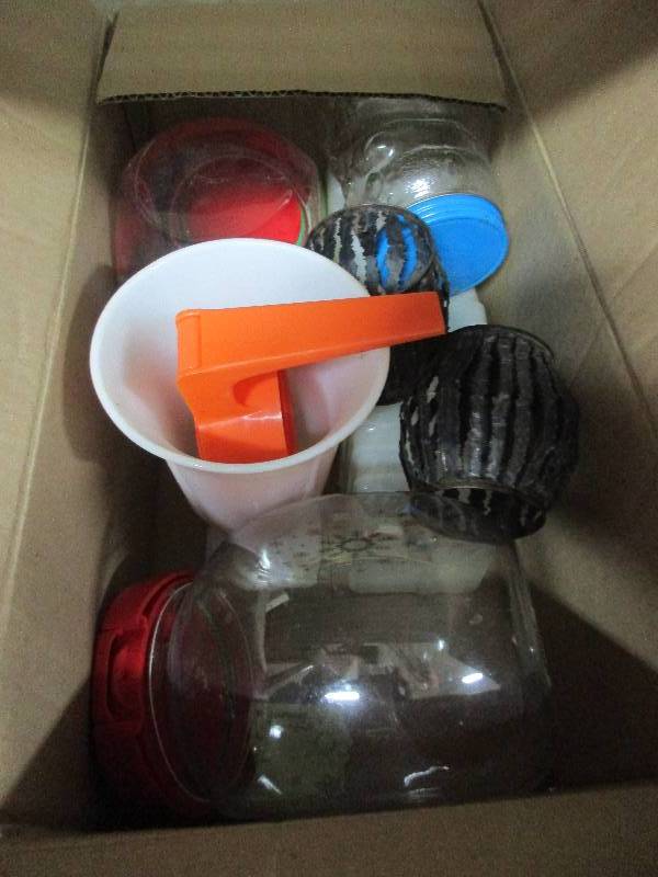 lot 125 image: misc containers and photo albumsframes