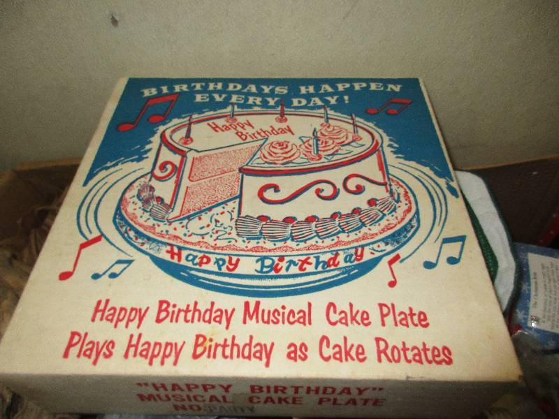 lot 133 image: crafting supplies, cake plate and Christmas stuff