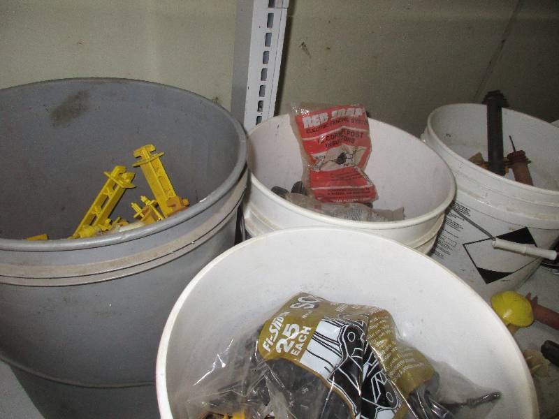 lot 167 image: electric fence equipment