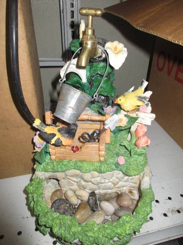 lot 170 image: Fountain and sea shell lamp