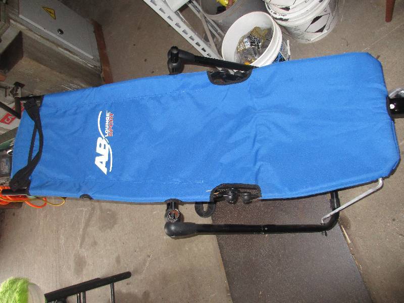 lot 180 image: ab lounge sport