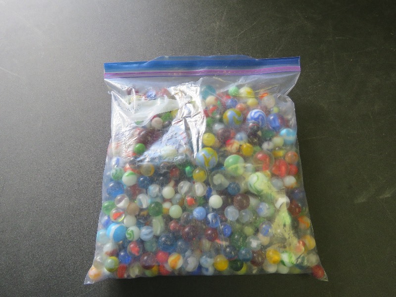 lot 27 image: Vintage Marbles