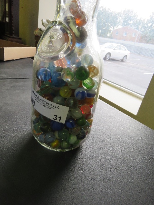 lot 31 image: Vintage Marbles