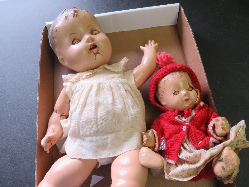 lot 35 image: Antique Dolls