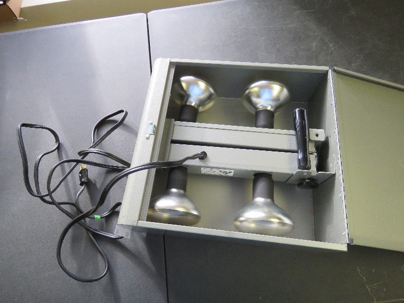lot 46 image: Vintage Lighting Box