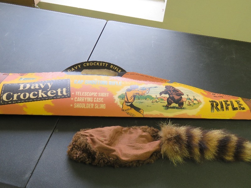 lot 49 image: Vintage Davy Crockett Toy Rifle
