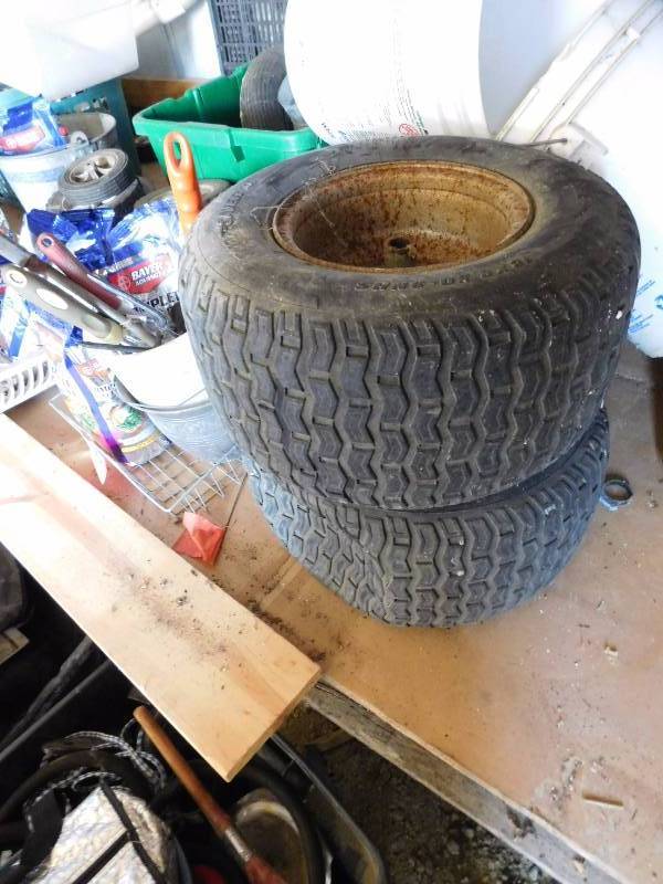 lot 92 image: (2) 8 x 8.50-8 tires