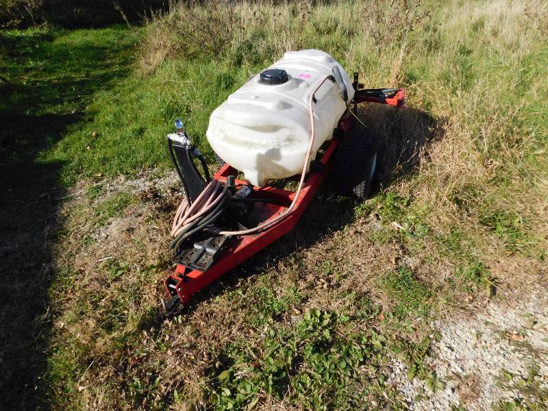 lot 113 image: pull behind sprayer tank