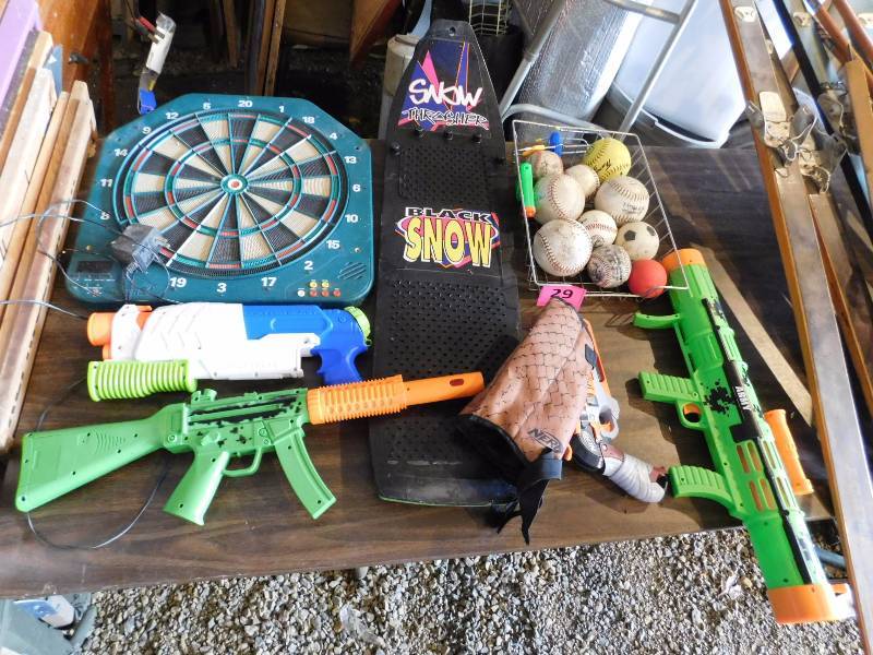 lot 29 image: large lot of toys most for outside