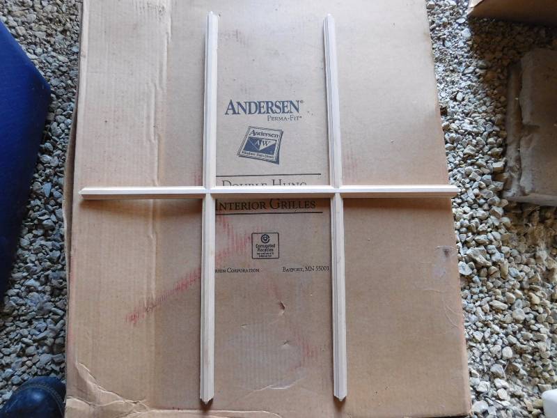 lot 94 image: Anderson NIB TW-2446 window grille