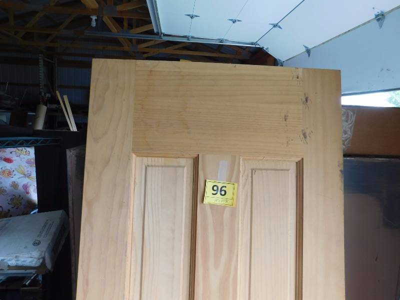 lot 5 image: Solid hardwood door
