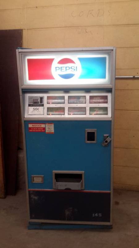 lot 8 image: Pepsi Beverage Dipenser