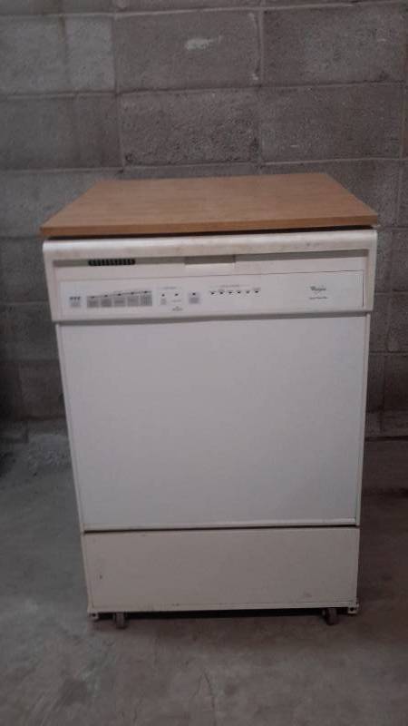 lot 14 image: Portable Dishwasher