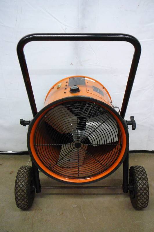 lot 2 image: Heater