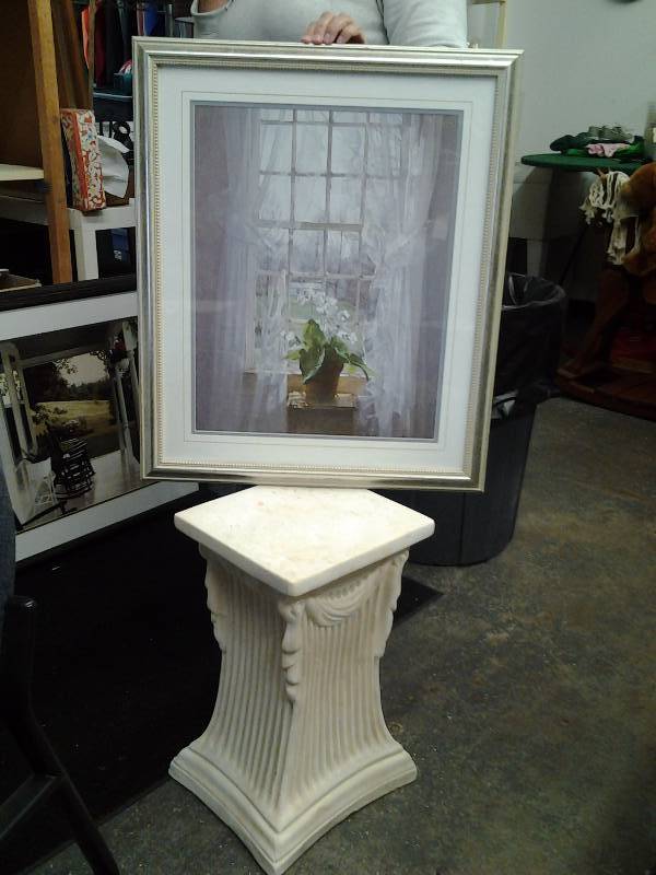 lot 17 image: Plaster ColumnTable -and- Picture 22x28