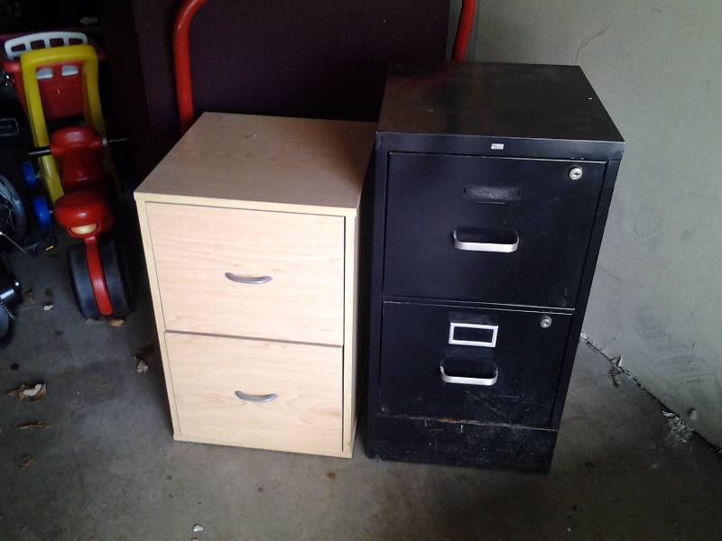 lot 19 image: 2-2 Drawer File Cabinets