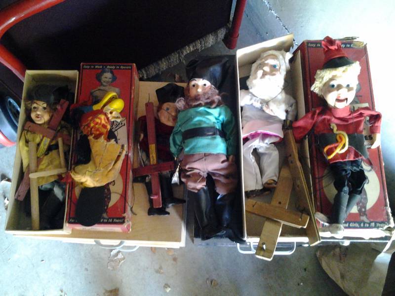 lot 30 image: 6 Marionettes 4-Vintage Hazells From 40s In Boxes