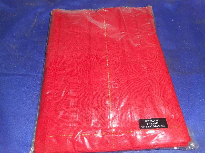 2 NEW TABLE CLOTHS