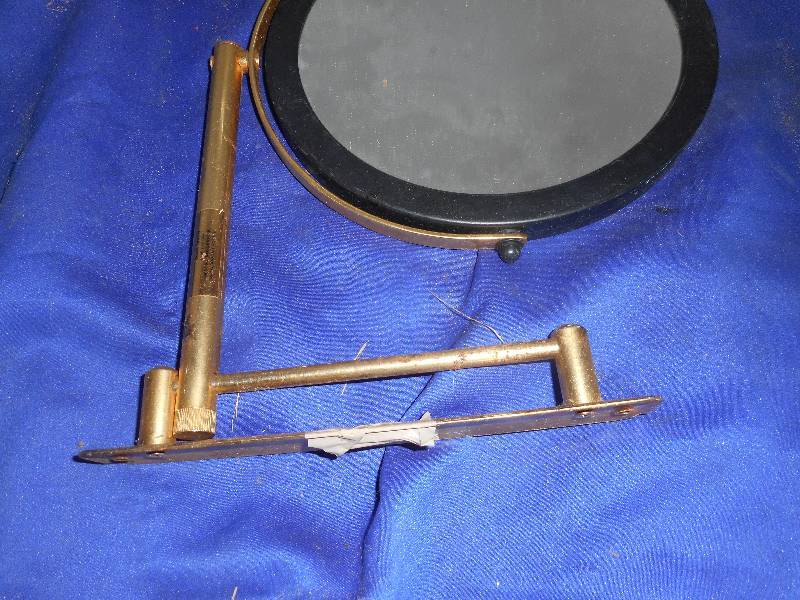 VINTAGE MAGNIFYING MIRROR
