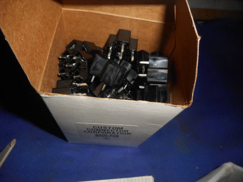 CUSTOM CONNECTORS AND TERMINAL BLOCKS FOR COMPUTERS