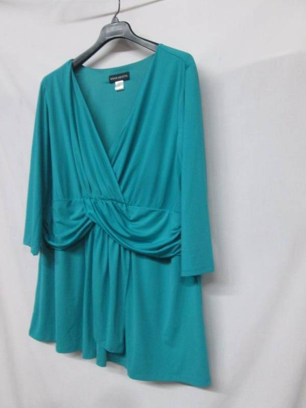 Wearabouts Plus Twisted Knit Top