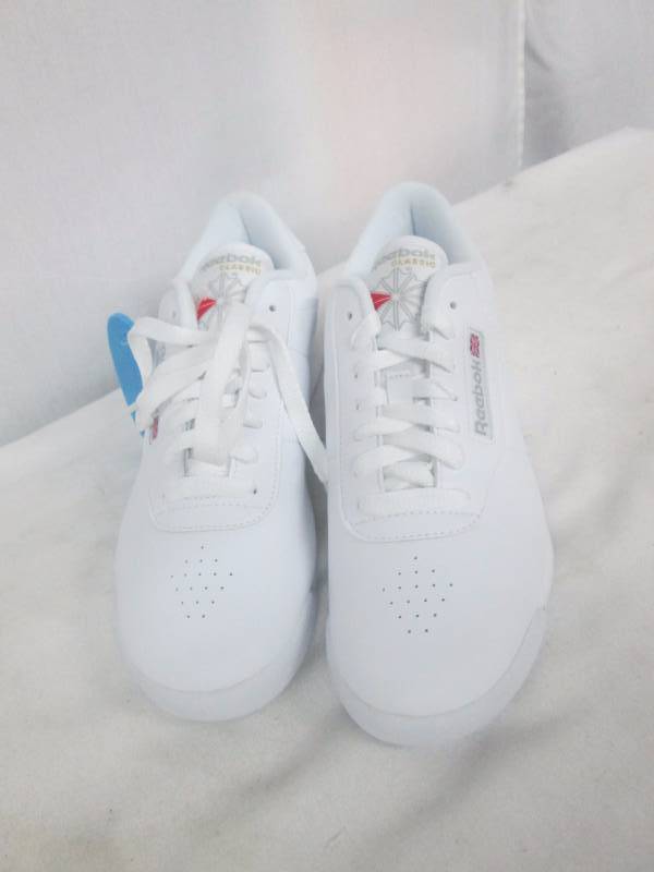 Reebok Womens Princess Classic Athletic Shoe