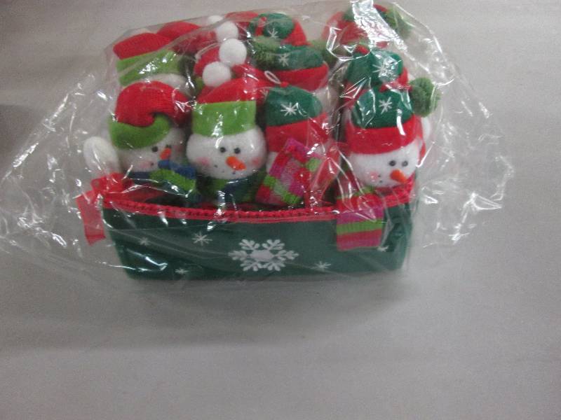 12 Snowmen Ornaments in a Green Fel...