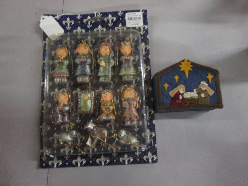 11 pc Nativity Ornaments 3inches, M...