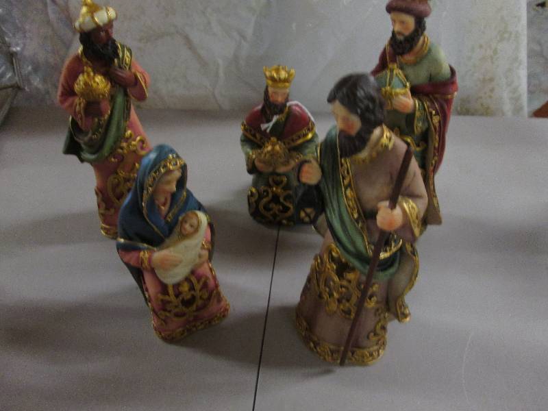 5 pc 7 inch Resin Nativity Set...