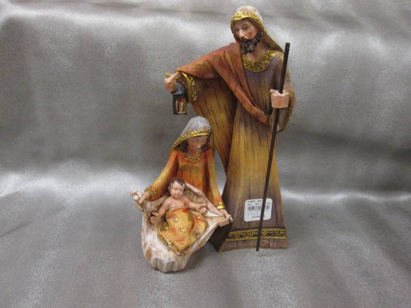 2 pc Resin Holy Family 10 inch...