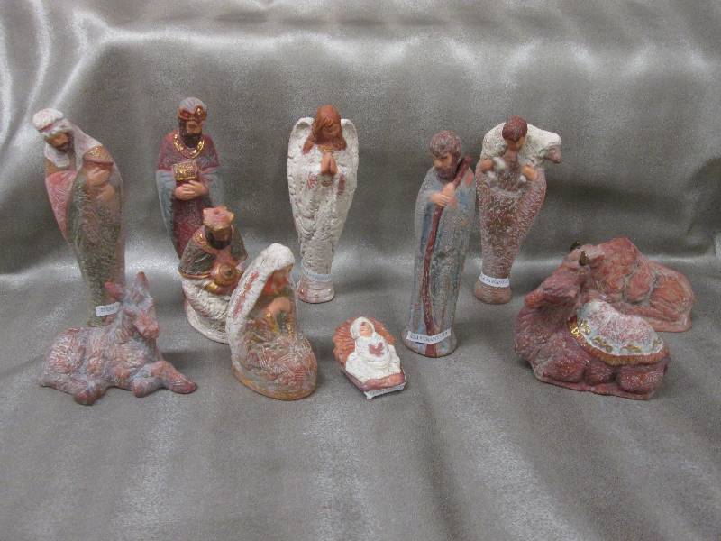 Lot of 412 pc Ceramic Nativity Set...
