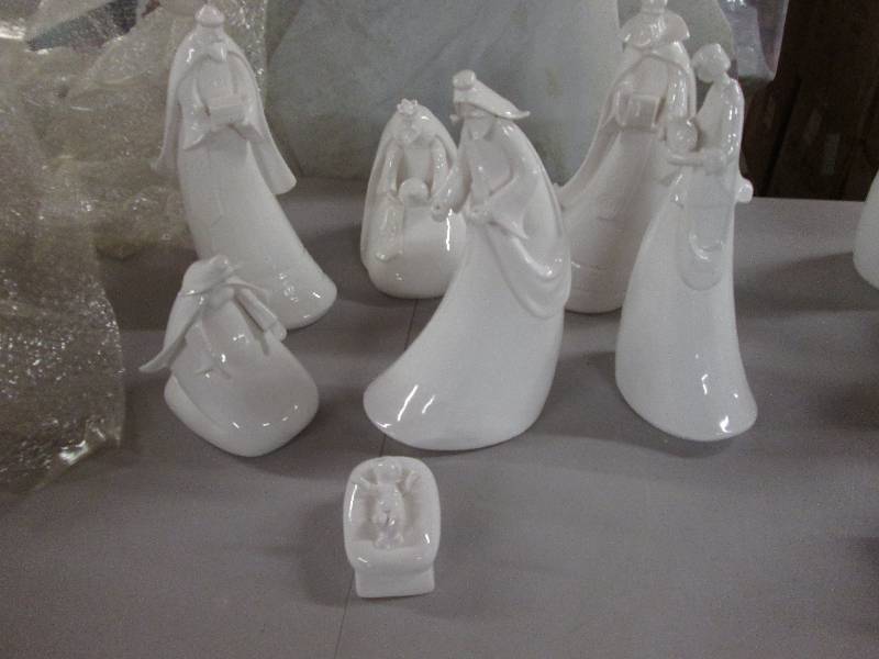 7 pc White Glazed Ceramic 12 inch N...